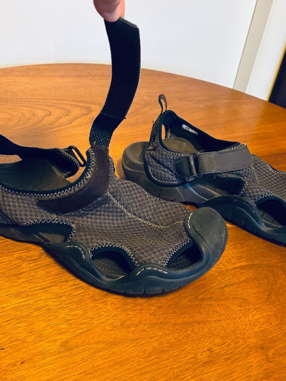 Crocks - Picture 3 of 10